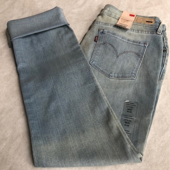Levi's Woman’s Slight Curve Mid Rise Light Blue Slim Jeans Size 4 27X32 - Picture 2 of 13